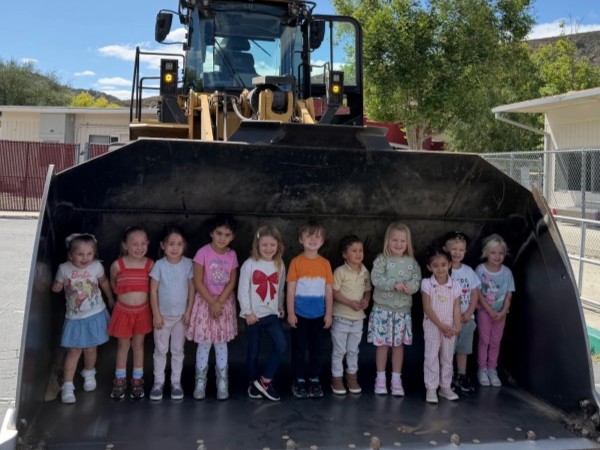 SPV Union Elementary School Students in Big Wheel Loader | SPV Soils