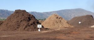SB1383 Compliant Compost and Mulch | SPVSoils|